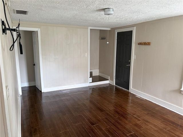 106 W 80th Street, Kansas City, MO 64114