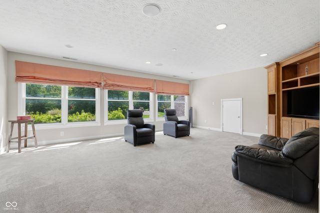 8101 Wellsbrook Drive, Indianapolis, IN 46278