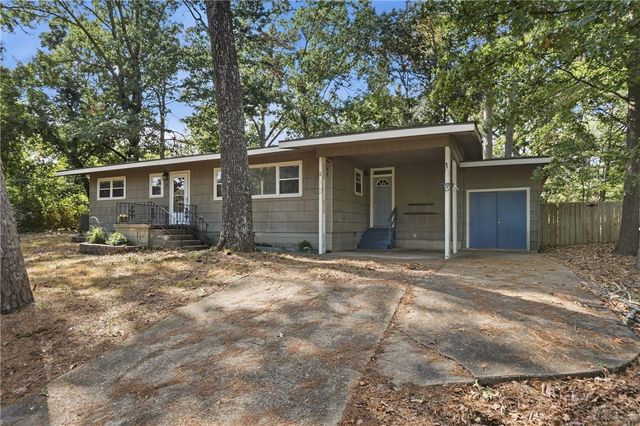 13 Sheneman Drive, Bella Vista, AR 72715