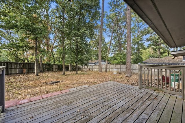 13 Sheneman Drive, Bella Vista, AR 72715