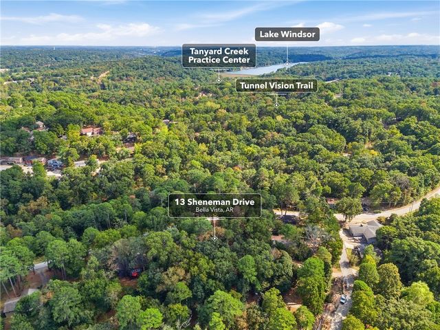 13 Sheneman Drive, Bella Vista, AR 72715