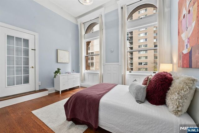 83 Montgomery Street 201, Jersey City, NJ 07302