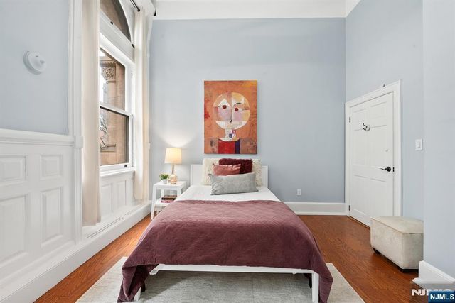 83 Montgomery Street 201, Jersey City, NJ 07302