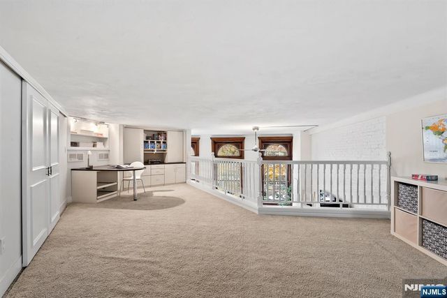 83 Montgomery Street 201, Jersey City, NJ 07302