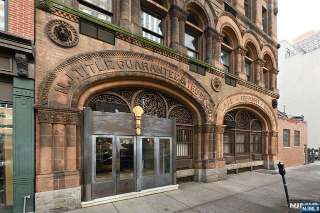 83 Montgomery Street 201, Jersey City, NJ 07302