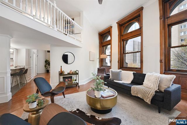 83 Montgomery Street 201, Jersey City, NJ 07302