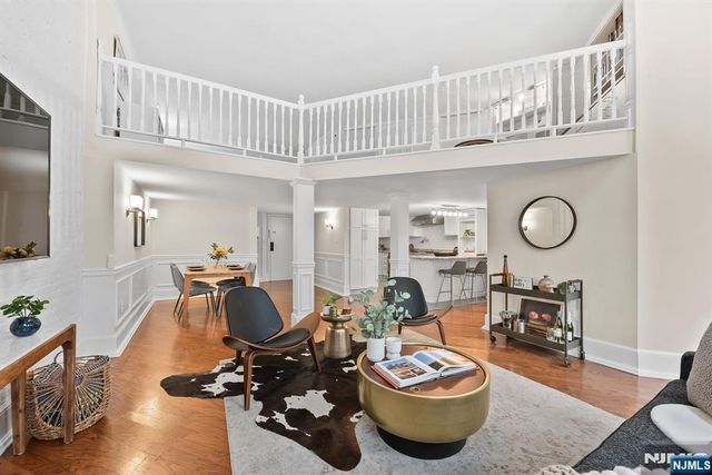 83 Montgomery Street 201, Jersey City, NJ 07302