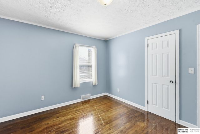 4824 Pratt Street, Omaha, NE 68104