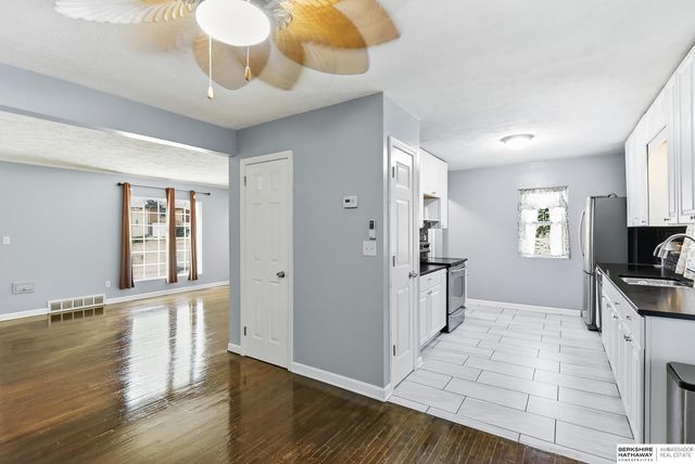 4824 Pratt Street, Omaha, NE 68104