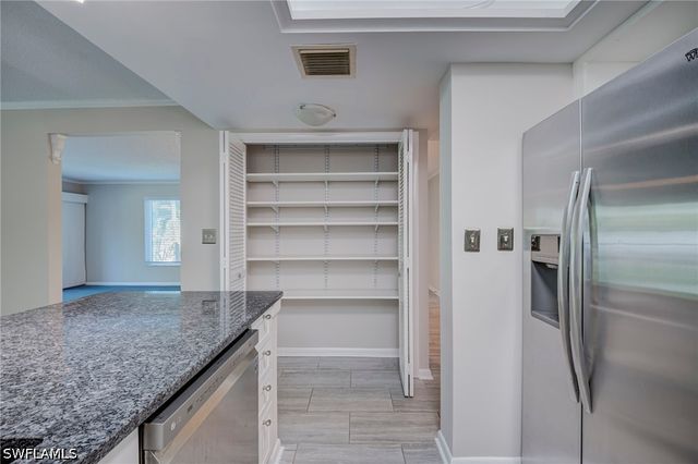 3300 Binnacle DR 205, Naples, FL 34103