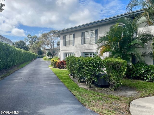 3300 Binnacle DR 205, Naples, FL 34103