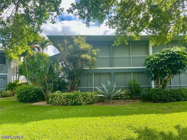3300 Binnacle DR 205, Naples, FL 34103