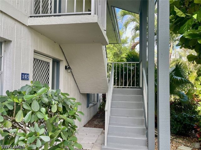 3300 Binnacle DR 205, Naples, FL 34103