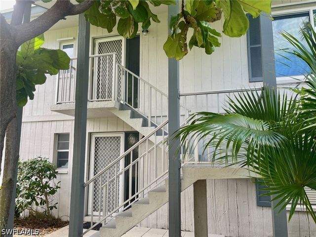 3300 Binnacle DR 205, Naples, FL 34103