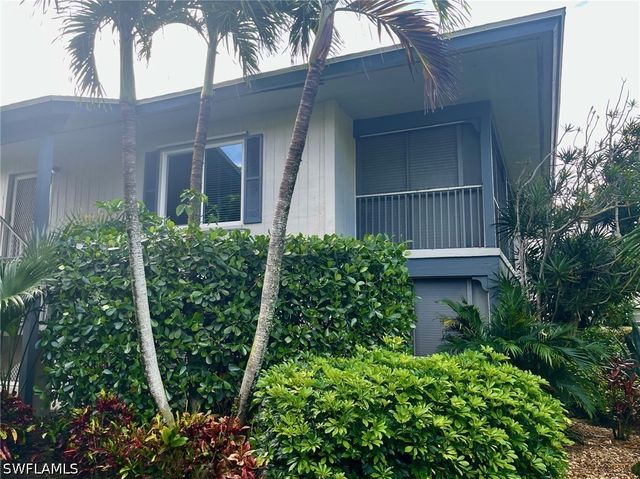 3300 Binnacle DR 205, Naples, FL 34103