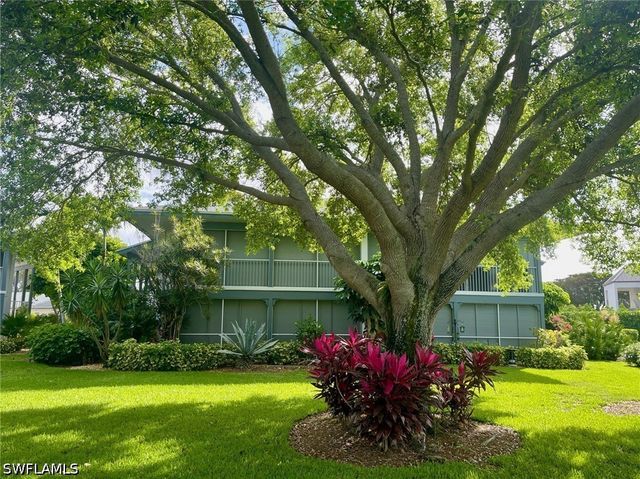 3300 Binnacle DR 205, Naples, FL 34103