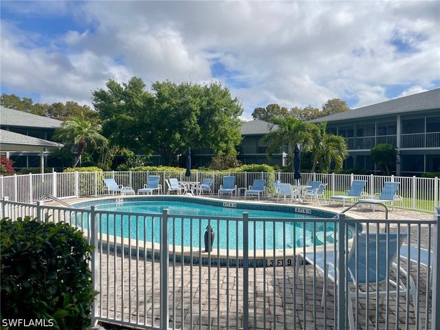 3300 Binnacle DR 205, Naples, FL 34103