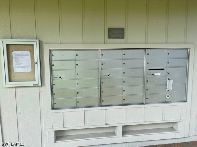 3300 Binnacle DR 205, Naples, FL 34103