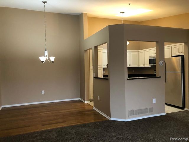 43568 W Arbor Way Drive 138, Canton, MI 48188