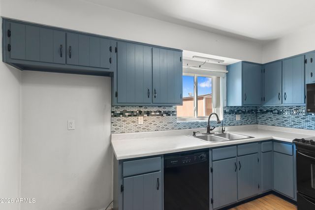 4523 W ALTADENA Avenue, Glendale, AZ 85304
