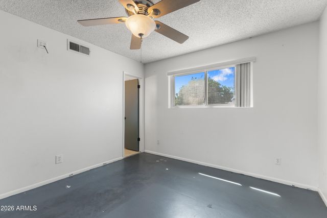 4523 W ALTADENA Avenue, Glendale, AZ 85304
