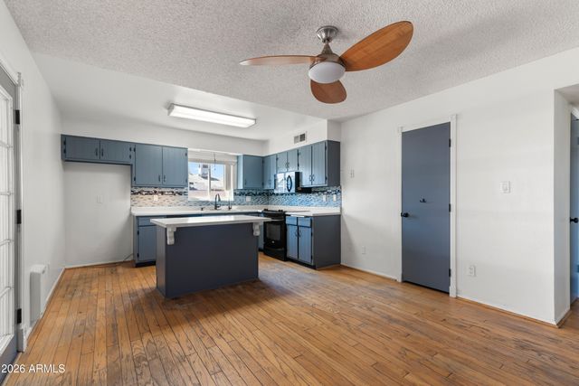 4523 W ALTADENA Avenue, Glendale, AZ 85304