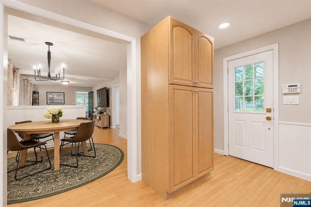 90 Highland Street, Park Ridge, NJ 07656