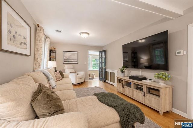 90 Highland Street, Park Ridge, NJ 07656