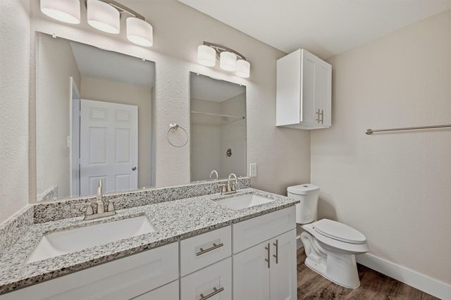 566 Mccraw Lane, Denison, TX 75021
