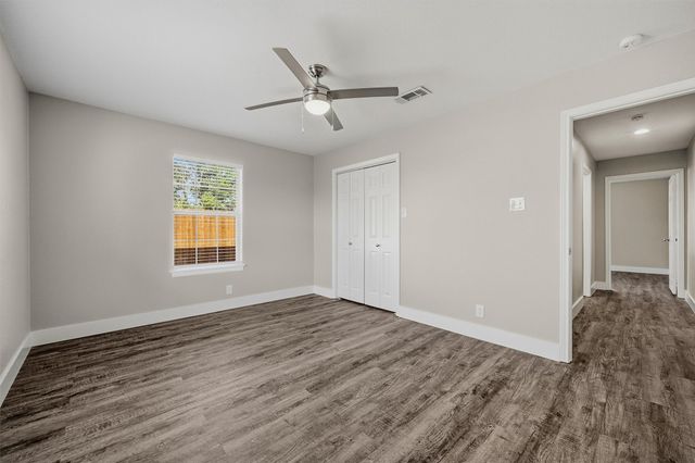566 Mccraw Lane, Denison, TX 75021