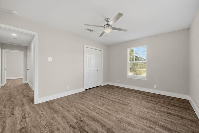 566 Mccraw Lane, Denison, TX 75021