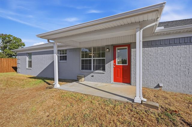 566 Mccraw Lane, Denison, TX 75021