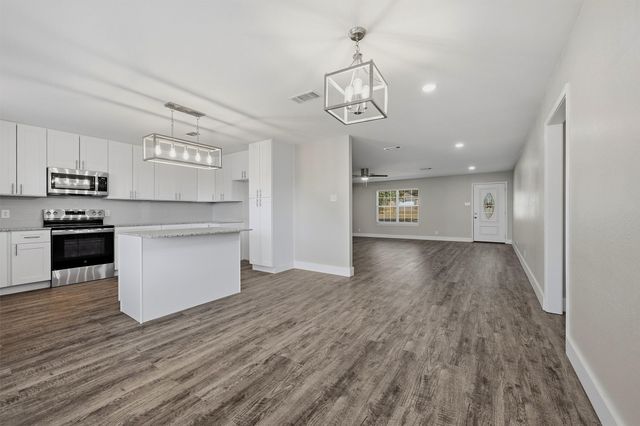 566 Mccraw Lane, Denison, TX 75021