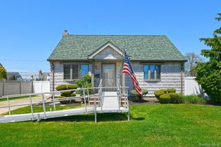 3551 Condor Road, Levittown, NY 11756