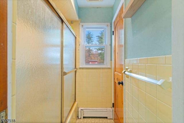 1264 Ringwood Ave, Pompton Lakes Boro, NJ 07442