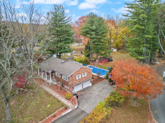 1264 Ringwood Ave, Pompton Lakes Boro, NJ 07442