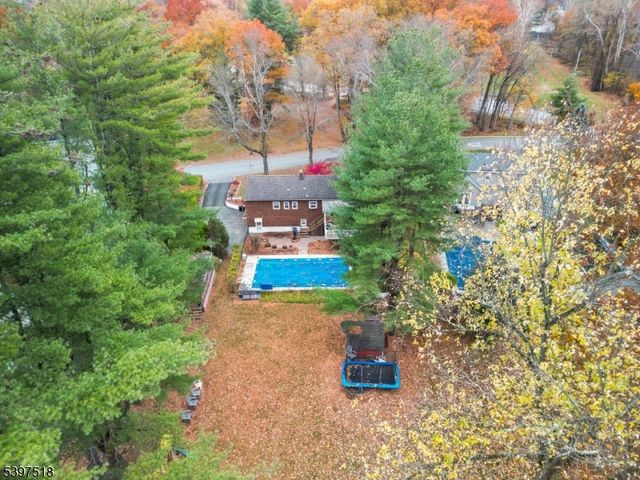 1264 Ringwood Ave, Pompton Lakes Boro, NJ 07442