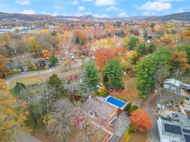 1264 Ringwood Ave, Pompton Lakes Boro, NJ 07442