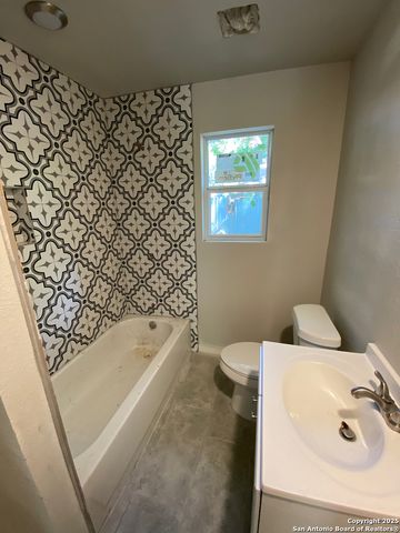 148 GIFFORD ST, San Antonio, TX 78211