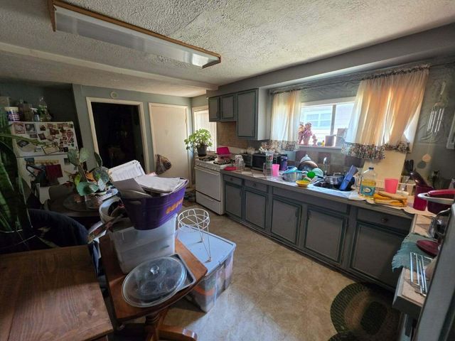 3420 Burchfield Drive, Lansing, MI 48910