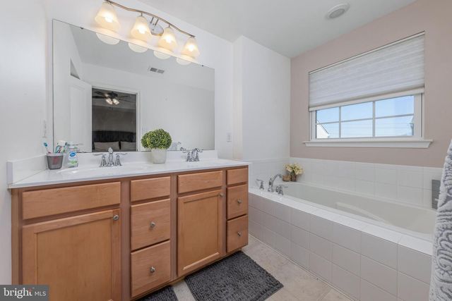 1027 PRIME PL, Sewell, NJ 08080