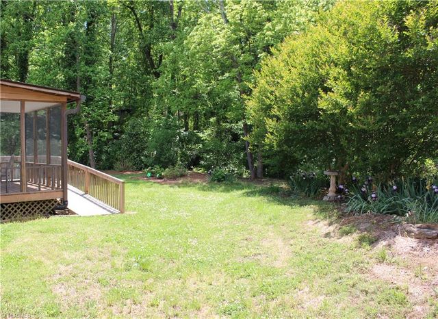 1112 Eaton Place Court, Yadkinville, NC 27055