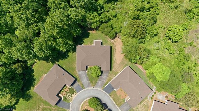 1112 Eaton Place Court, Yadkinville, NC 27055