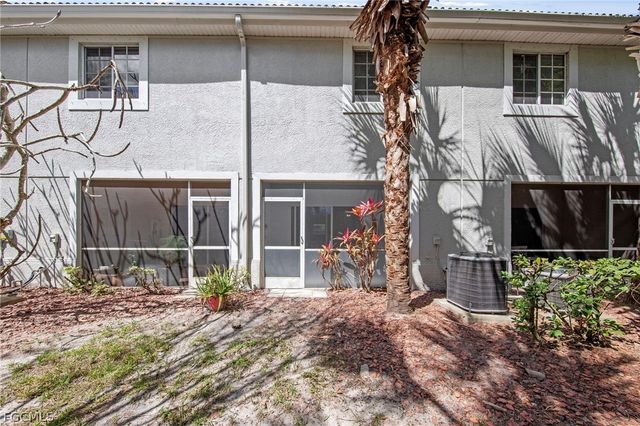 8273 Pacific Beach DR, Fort Myers, FL 33966