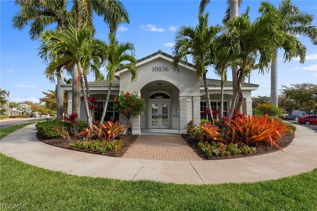 8273 Pacific Beach DR, Fort Myers, FL 33966