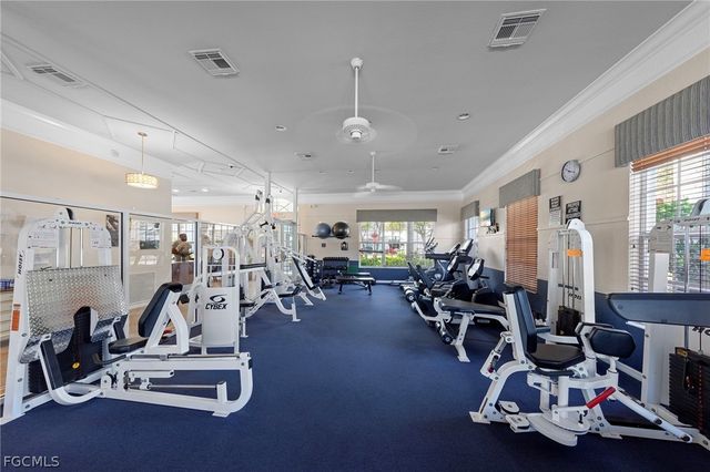 8273 Pacific Beach DR, Fort Myers, FL 33966