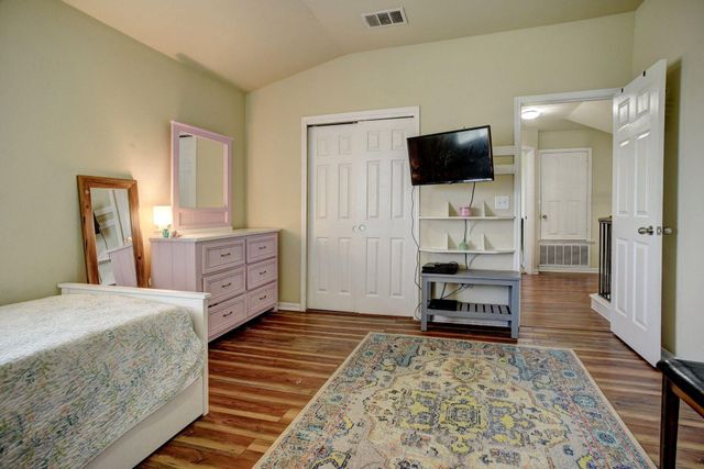 410 S Hunting Lodge LN, Bastrop, TX 78602