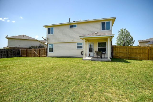410 S Hunting Lodge LN, Bastrop, TX 78602