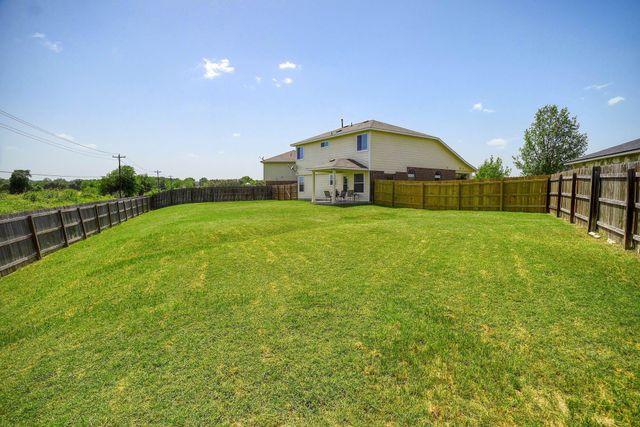 410 S Hunting Lodge LN, Bastrop, TX 78602