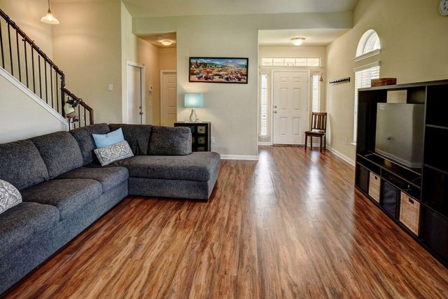410 S Hunting Lodge LN, Bastrop, TX 78602